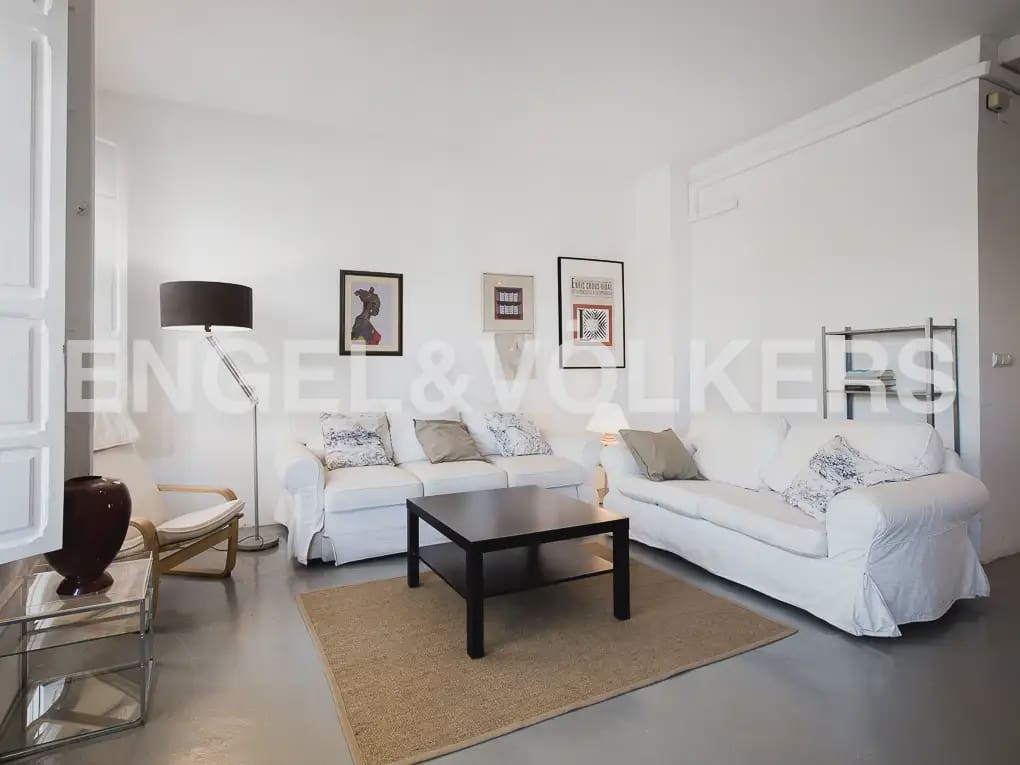 Piso de 2 habitaciones en València ciudad en alquiler - 2.200 € (Ref: 10082155)