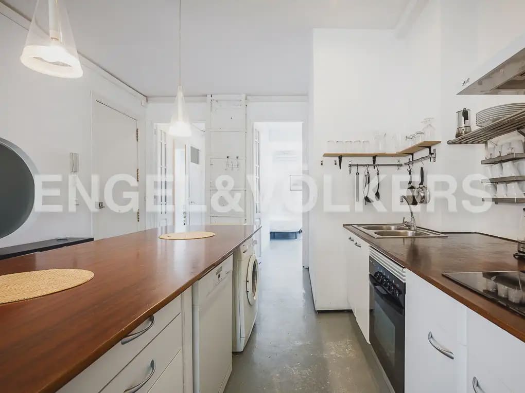 Piso de 2 habitaciones en València ciudad en alquiler - 2.200 € (Ref: 10082155)
