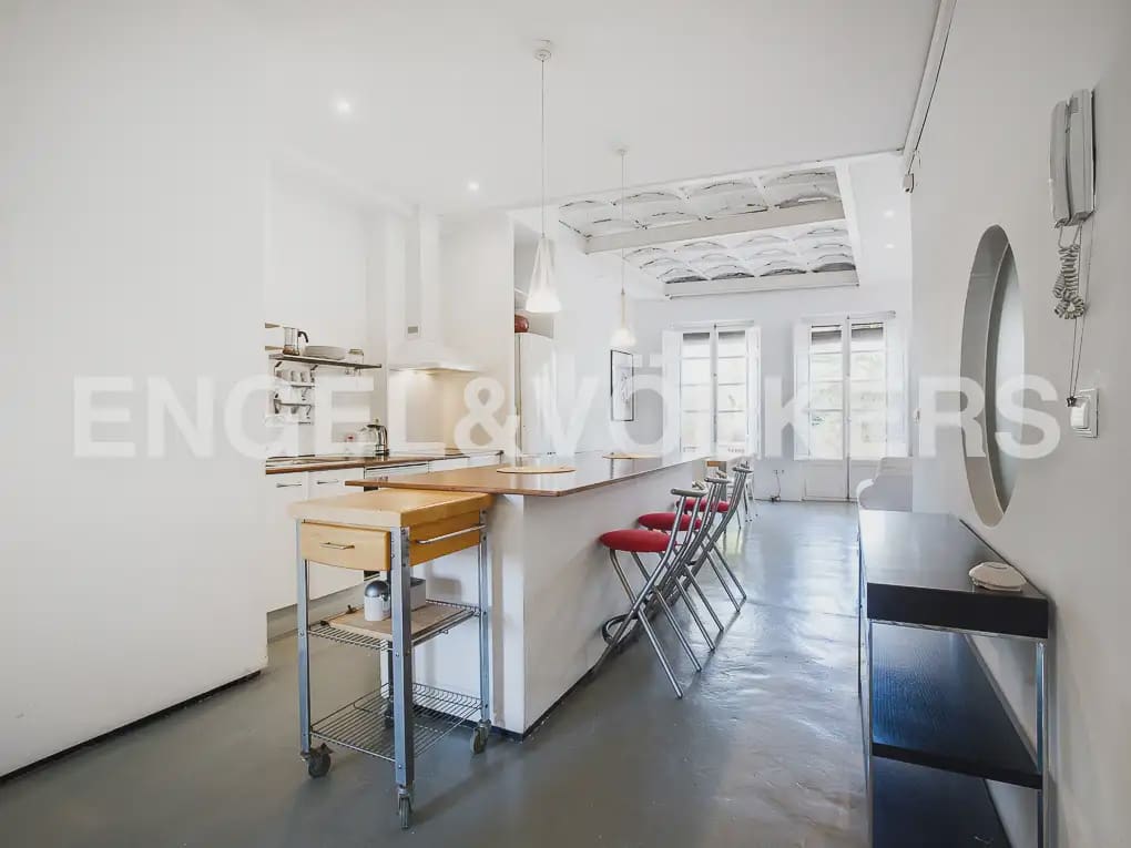 Piso de 2 habitaciones en València ciudad en alquiler - 2.200 € (Ref: 10082155)