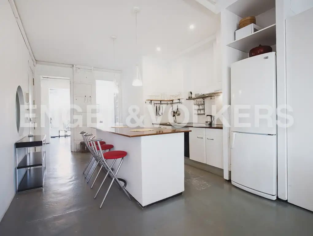 Piso de 2 habitaciones en València ciudad en alquiler - 2.200 € (Ref: 10082155)