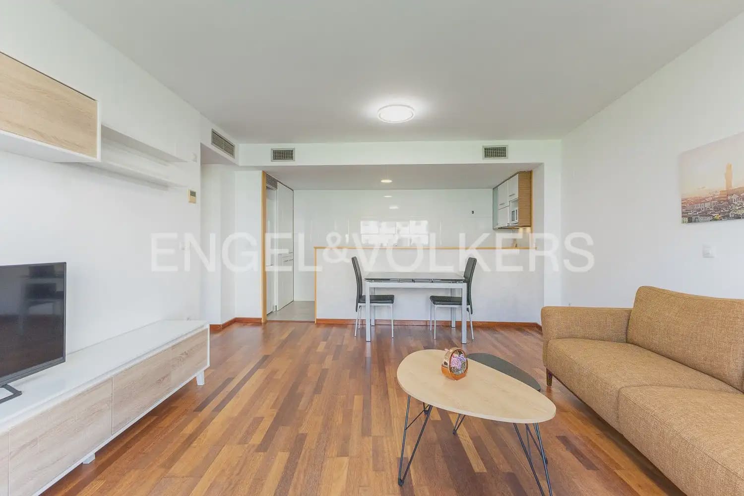 Piso de 2 habitaciones en València ciudad en alquiler con piscina garaje - 1.800 € (Ref: 10082156)