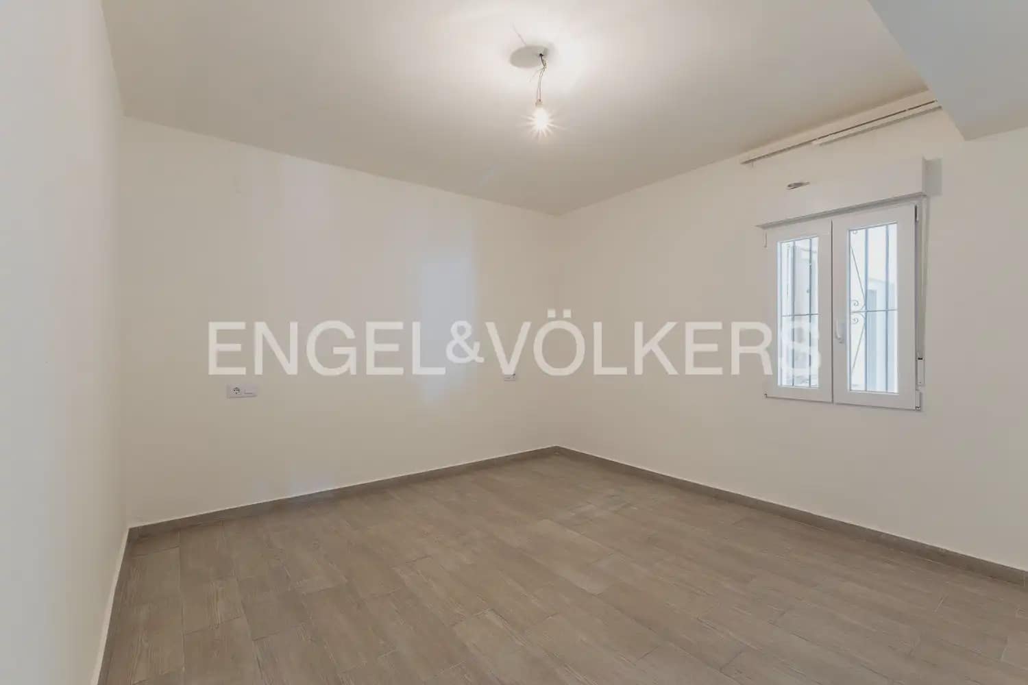 5 sypialnia Willa na sprzedaż w Denia z garażem - 590 000 € (Ref: 10084947)