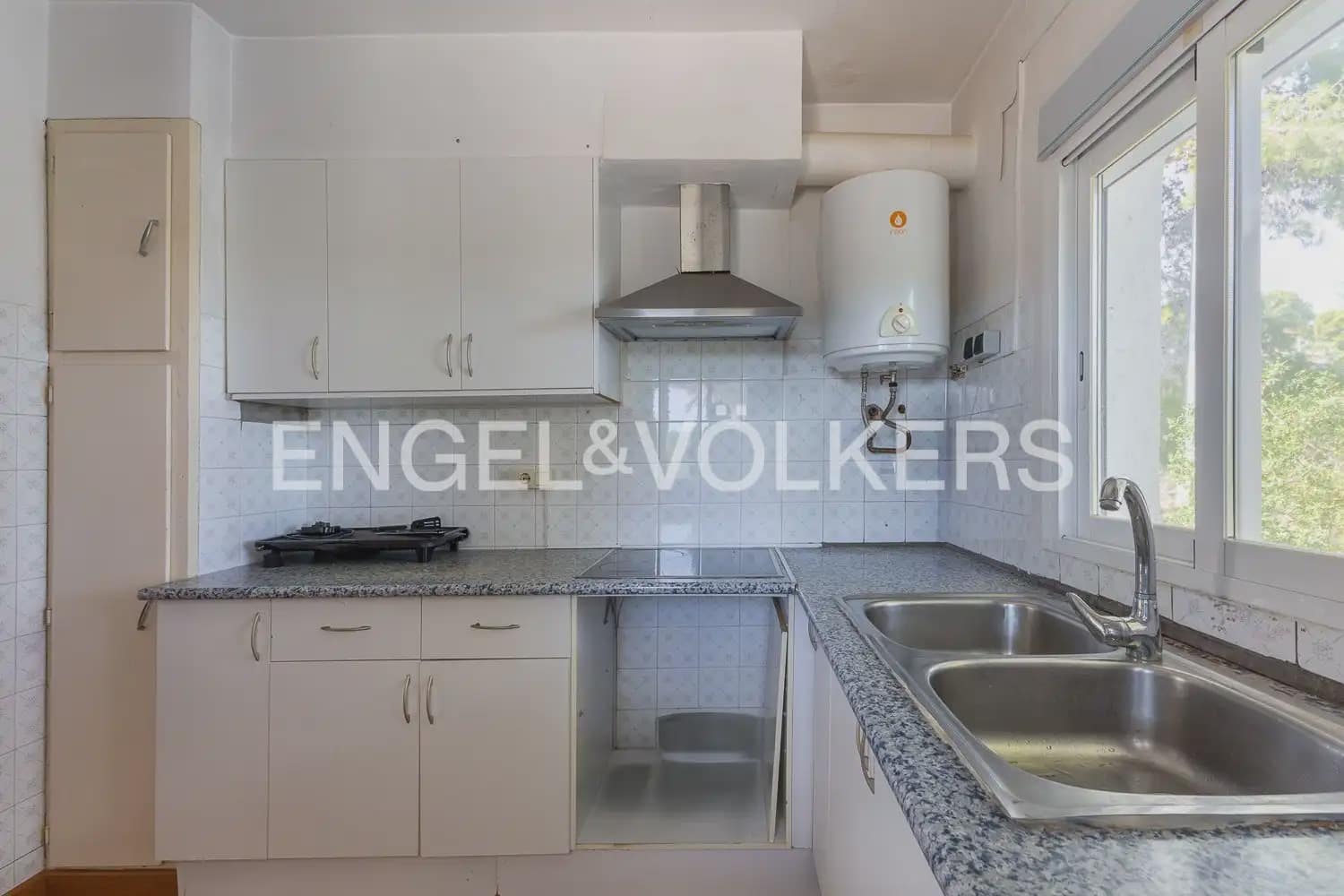 5 sypialnia Willa na sprzedaż w Denia z garażem - 590 000 € (Ref: 10084947)