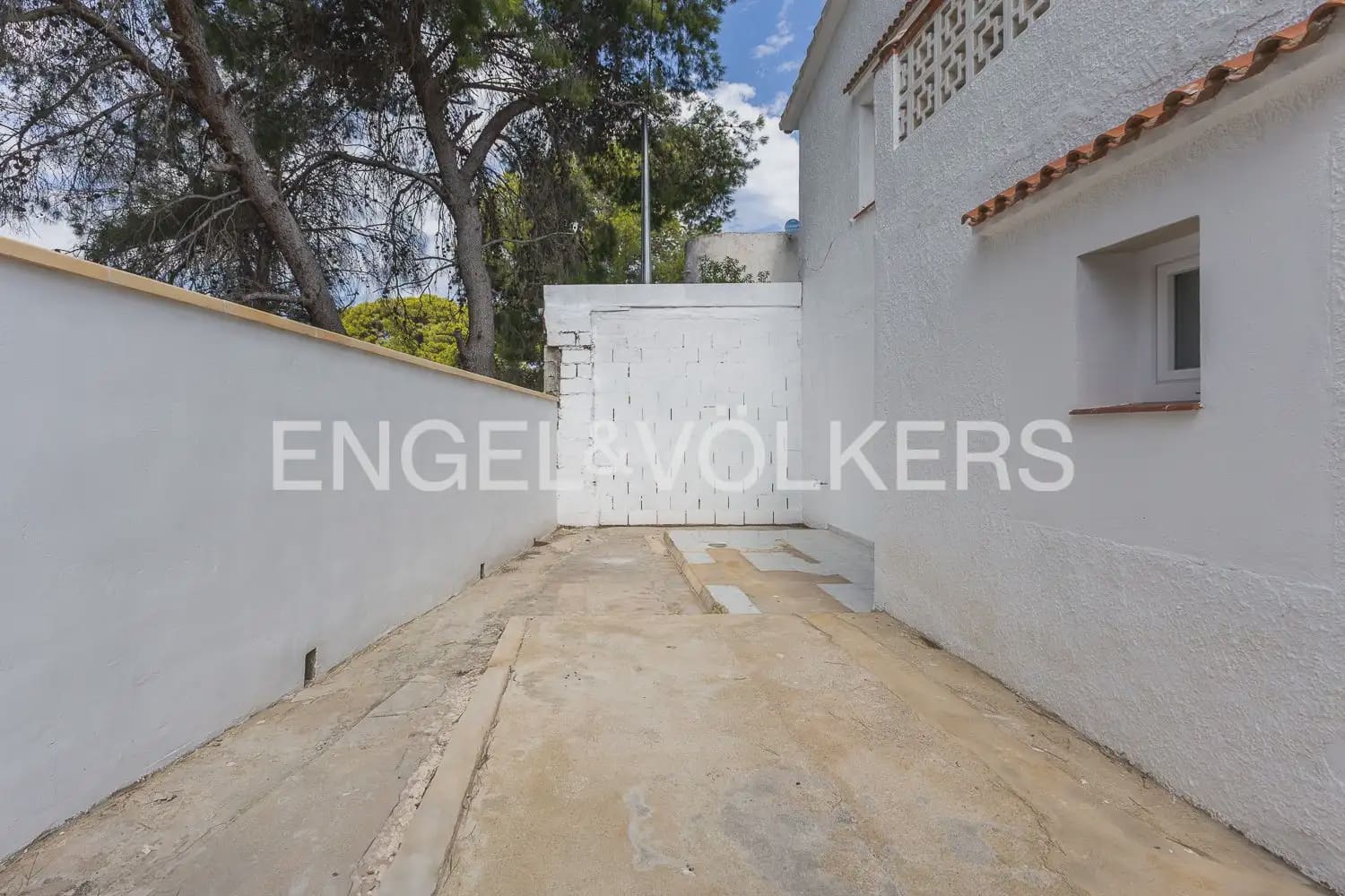5 sypialnia Willa na sprzedaż w Denia z garażem - 590 000 € (Ref: 10084947)