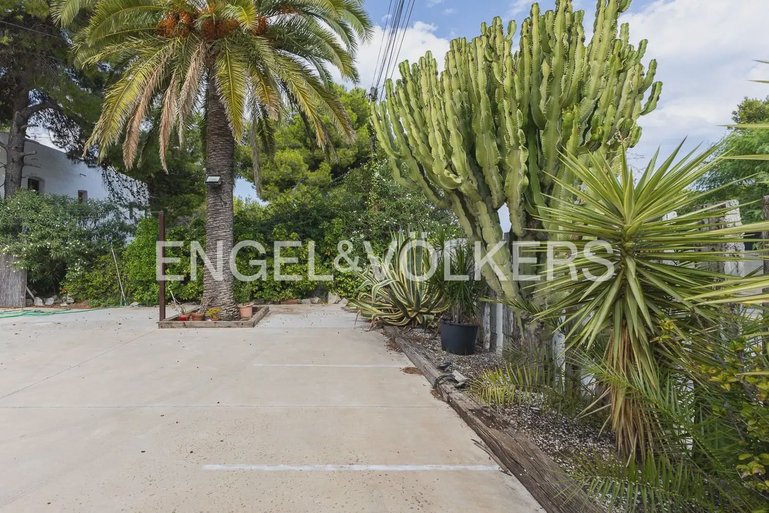 5 sypialnia Willa na sprzedaż w Denia z garażem - 590 000 € (Ref: 10084947)