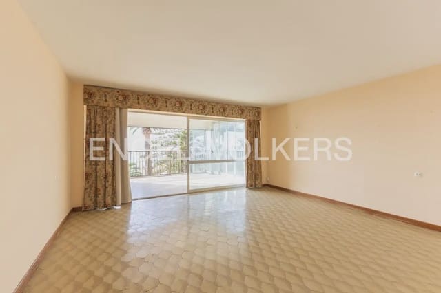 4 slaapkamer Flat te koop in Benicàssim met garage - € 1.100.000 (Ref: 10085261)