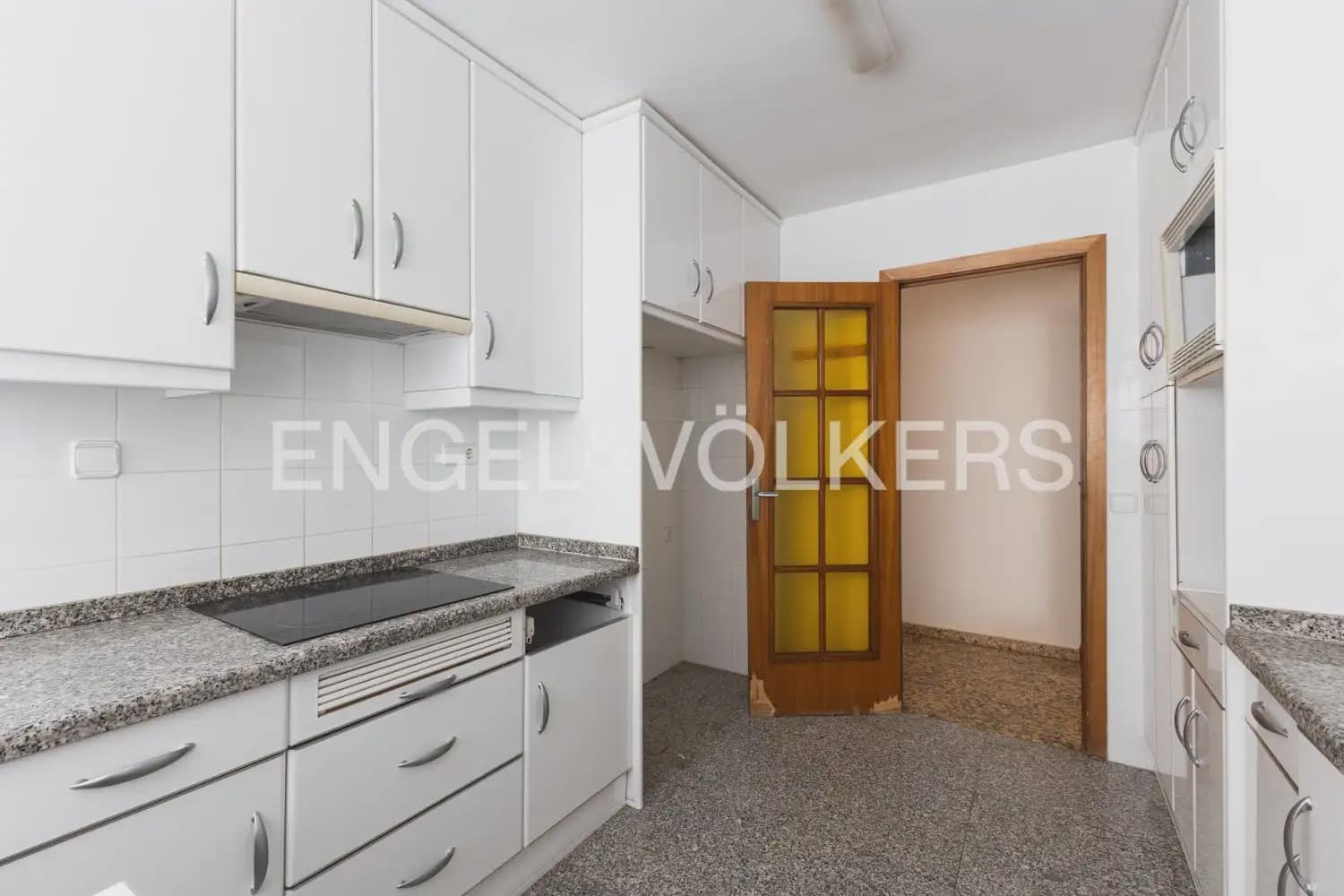 4 slaapkamer Flat te koop in Benicassim met garage - € 1.100.000 (Ref: 10085261)