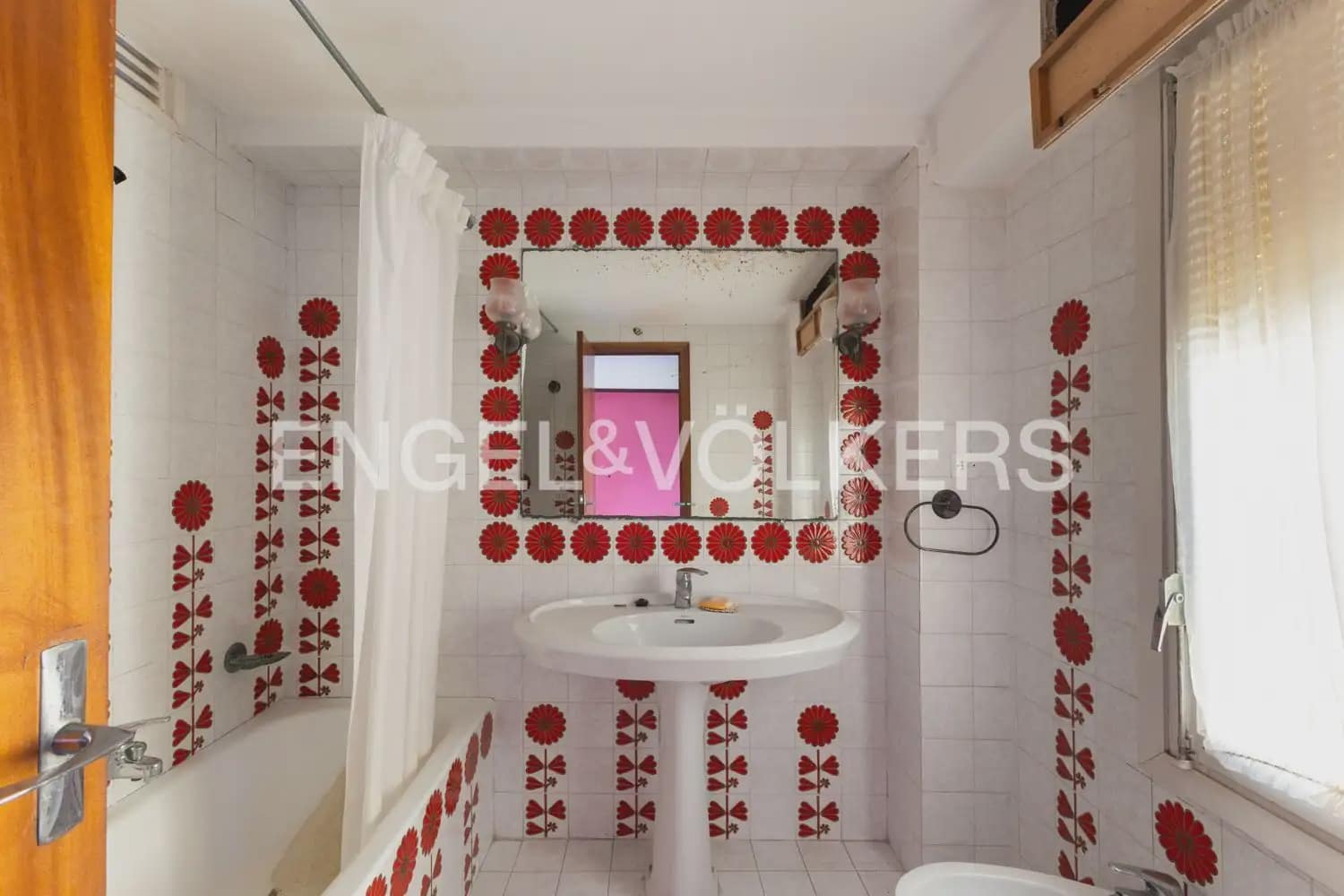 4 slaapkamer Flat te koop in Benicassim met garage - € 1.100.000 (Ref: 10085261)