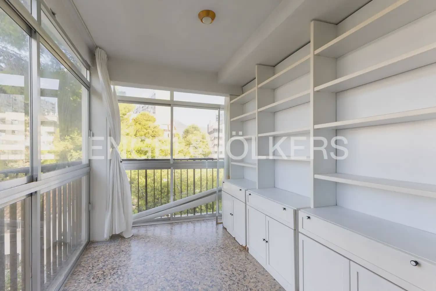4 slaapkamer Flat te koop in Benicassim met garage - € 1.100.000 (Ref: 10085261)