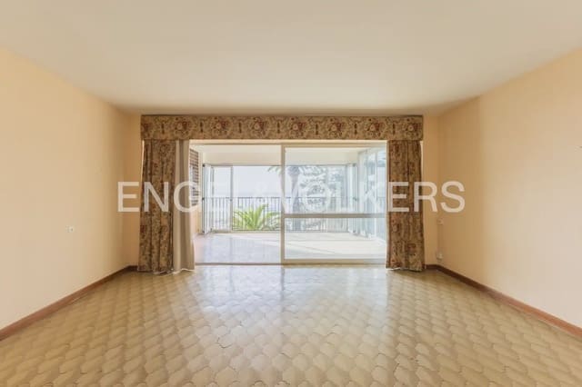 4 slaapkamer Flat te koop in Benicàssim met garage - € 1.100.000 (Ref: 10085261)