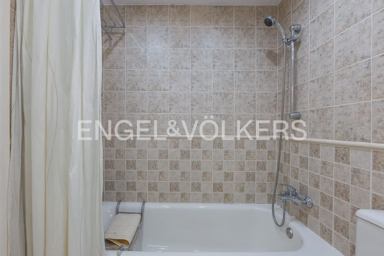 2 slaapkamer Flat te koop in Denia met zwembad garage - € 340.000 (Ref: 10086434)