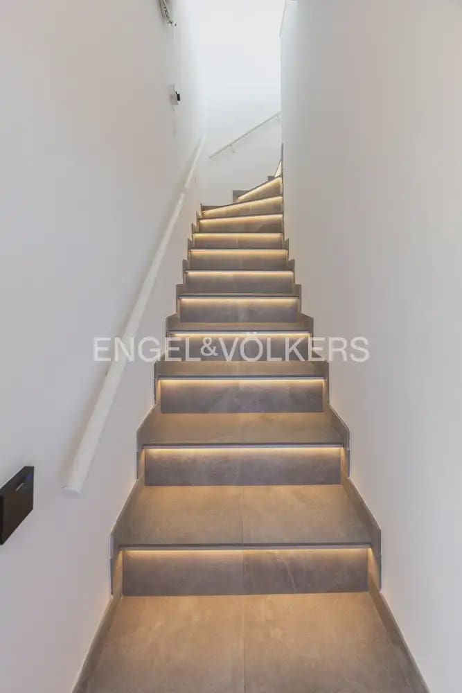 Chalet de 4 habitaciones en Ráfol de Almunia en venta con piscina garaje - 690.000 € (Ref: 10086435)