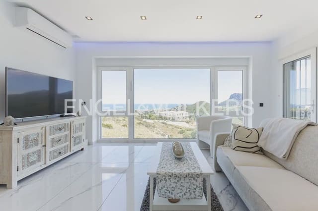 Chalet de 4 habitaciones en Ráfol de Almunia en venta con piscina garaje - 690.000 € (Ref: 10086435)