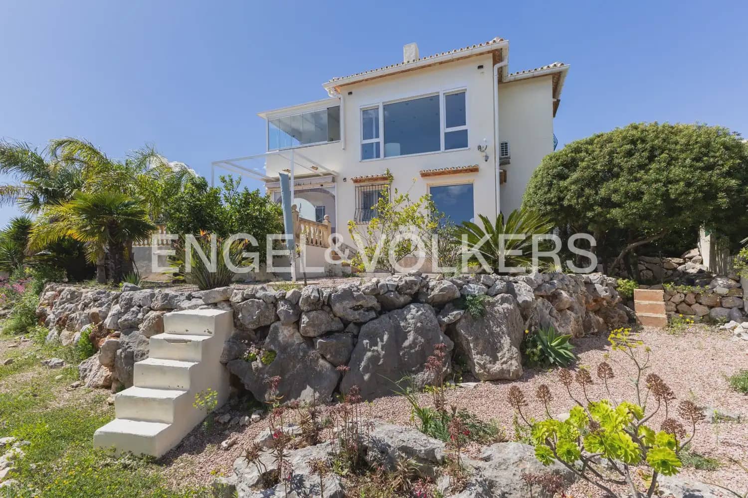 Chalet de 4 habitaciones en Ráfol de Almunia en venta con piscina garaje - 690.000 € (Ref: 10086435)
