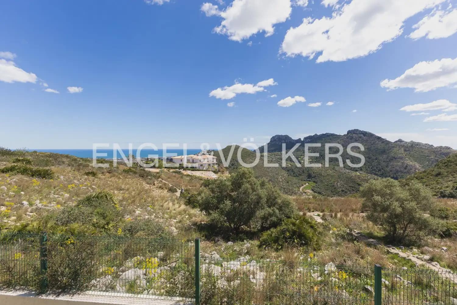 Chalet de 4 habitaciones en Ráfol de Almunia en venta con piscina garaje - 690.000 € (Ref: 10086435)