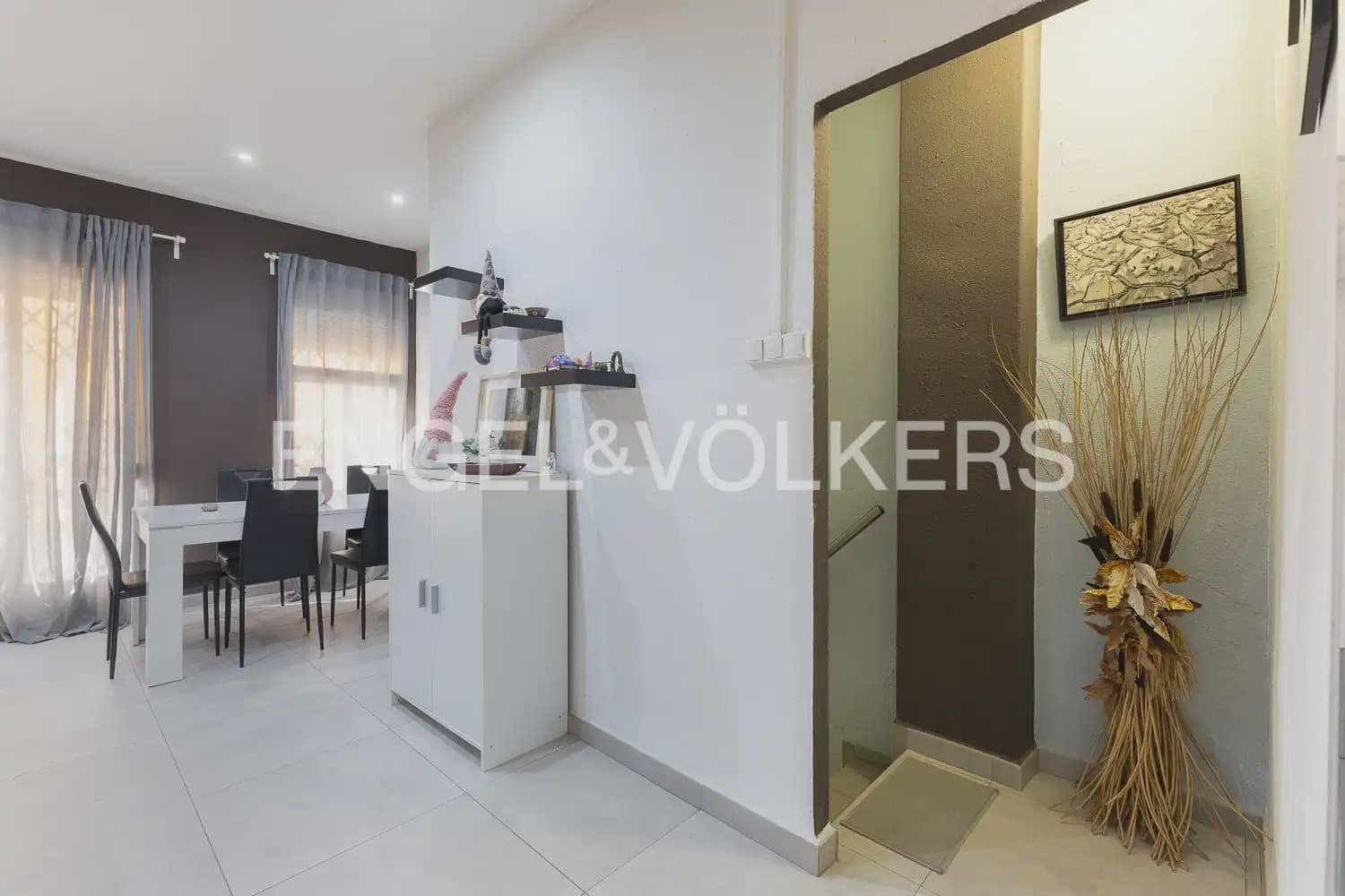 2 makuuhuone Omakotitalo myytävänä paikassa Valencia kaupunki - 635 000 € (Ref: 10086649)