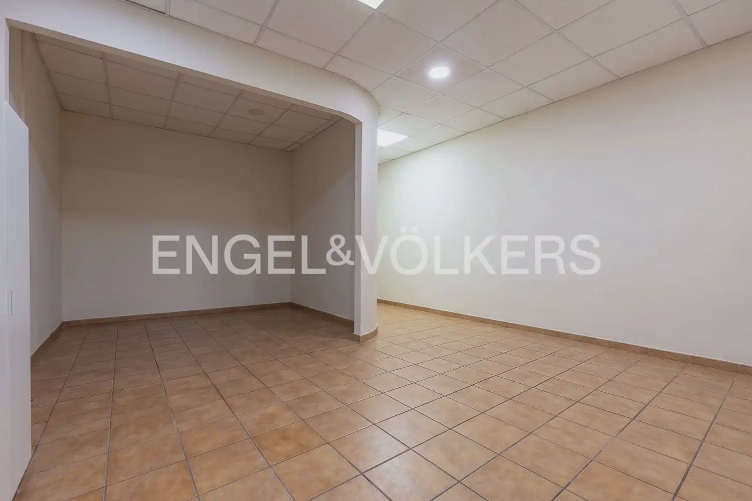 2 makuuhuone Omakotitalo myytävänä paikassa Valencia kaupunki - 635 000 € (Ref: 10086649)