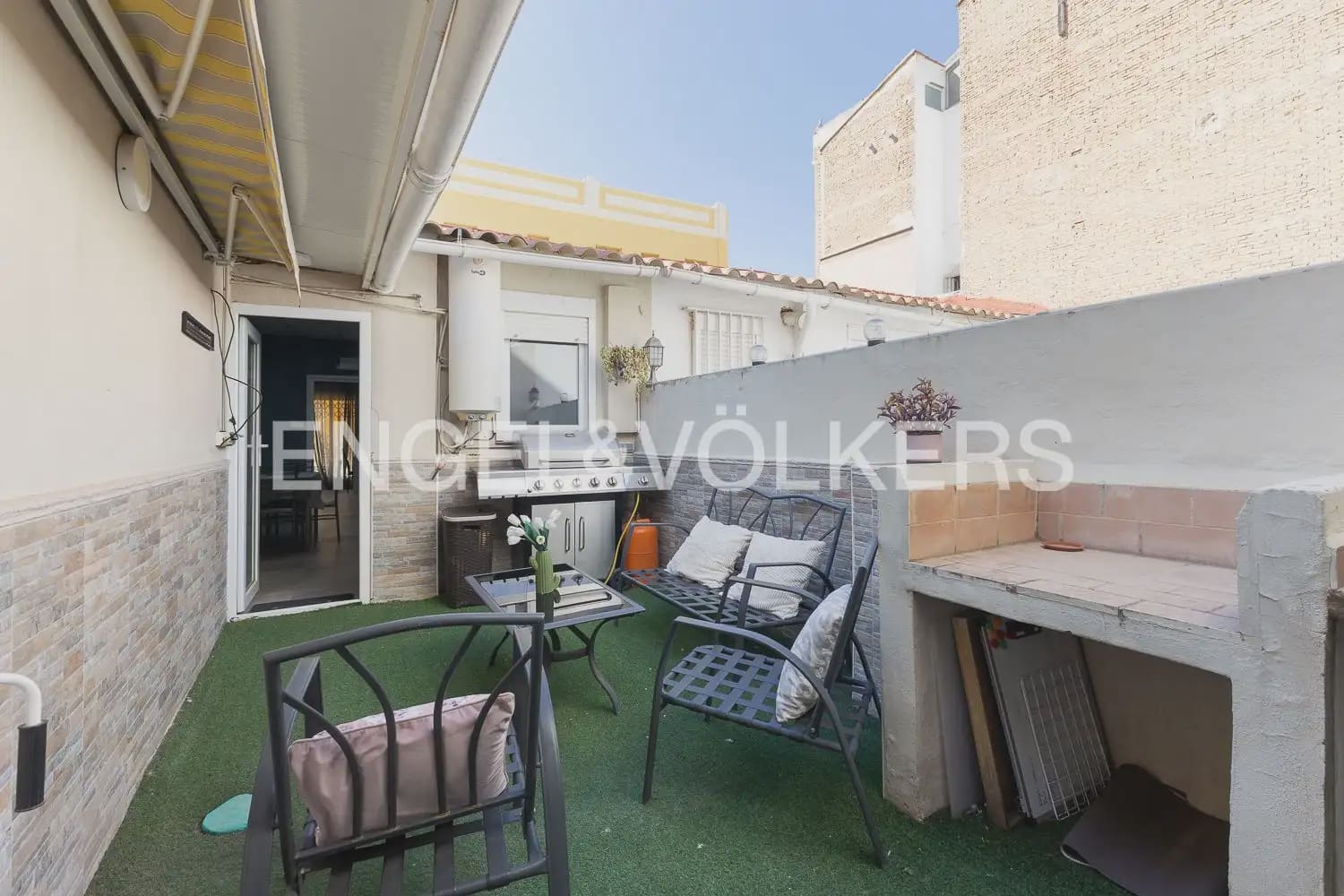 2 makuuhuone Omakotitalo myytävänä paikassa Valencia kaupunki - 635 000 € (Ref: 10086649)