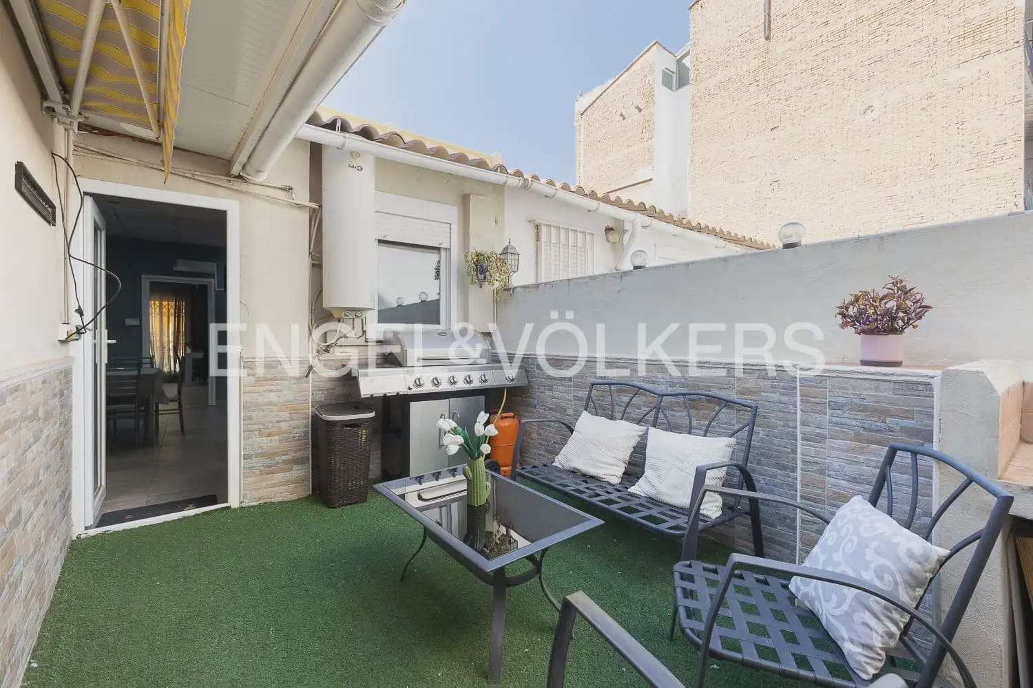 2 makuuhuone Omakotitalo myytävänä paikassa Valencia kaupunki - 635 000 € (Ref: 10086649)