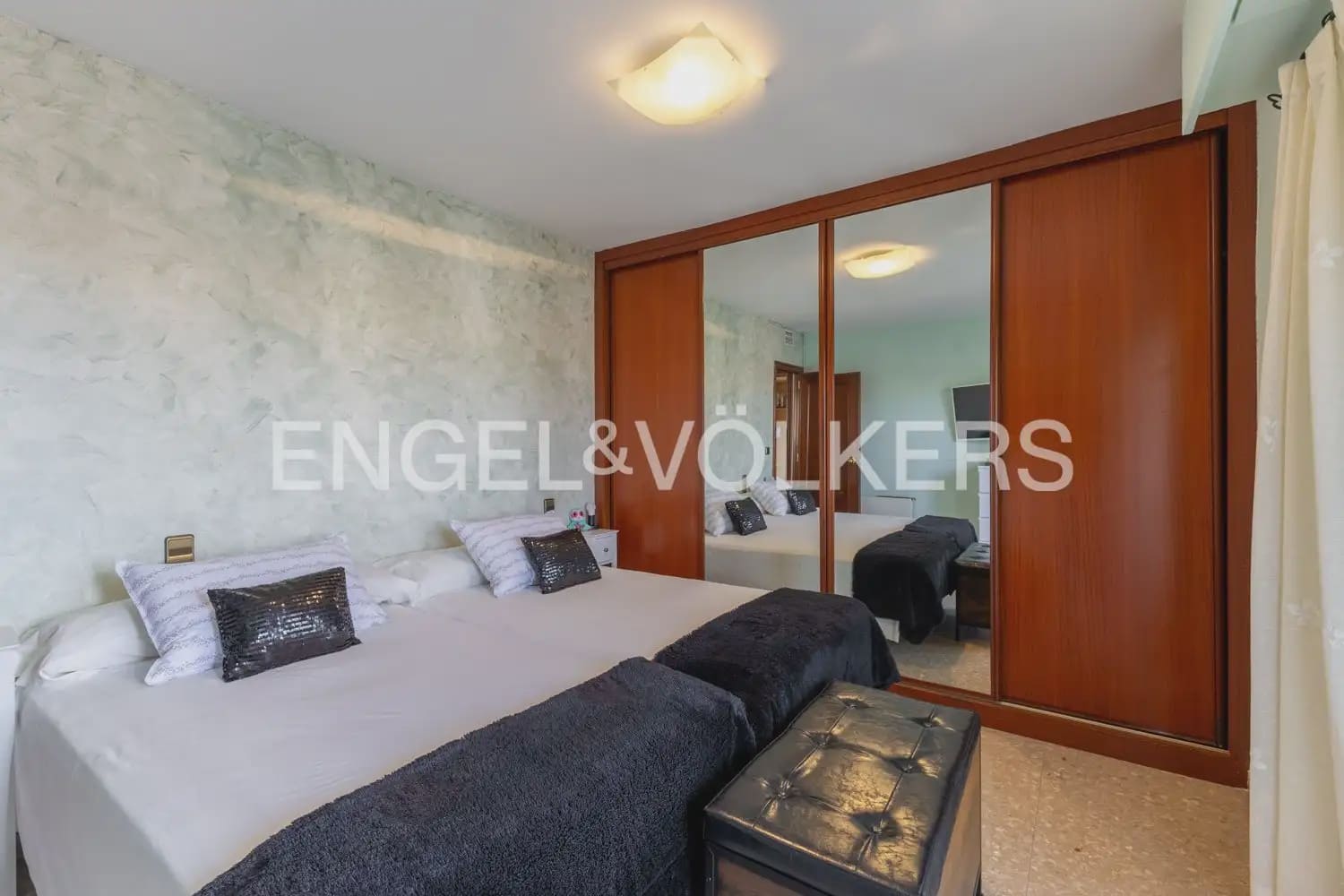 3 Zimmer Wohnung zu verkaufen in Valencia Stadt mit Garage - 419.000 € (Ref: 10088580)