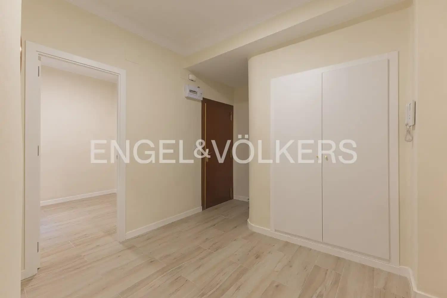 3 Zimmer Wohnung zu vermieten in Valencia Stadt - 1.300 € (Ref: 10088583)