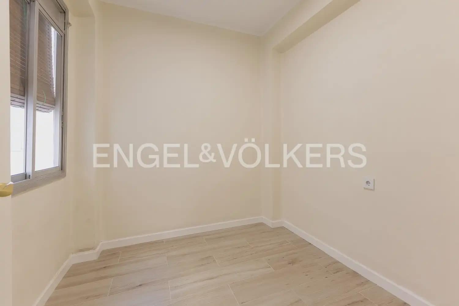3 Zimmer Wohnung zu vermieten in Valencia Stadt - 1.300 € (Ref: 10088583)