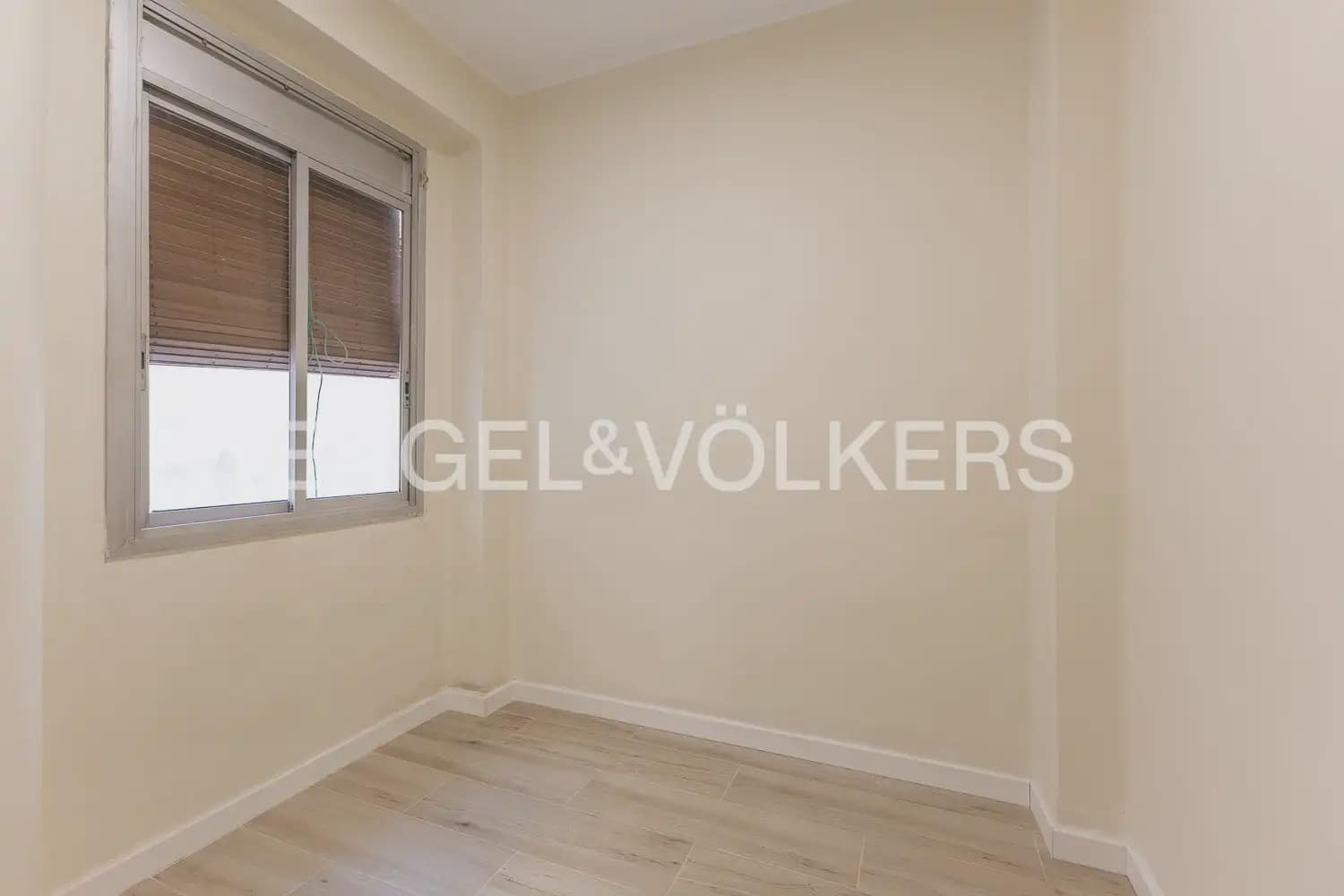 3 Zimmer Wohnung zu vermieten in Valencia Stadt - 1.300 € (Ref: 10088583)