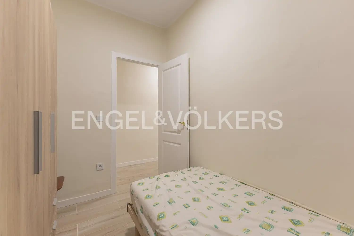 3 Zimmer Wohnung zu vermieten in Valencia Stadt - 1.300 € (Ref: 10088583)