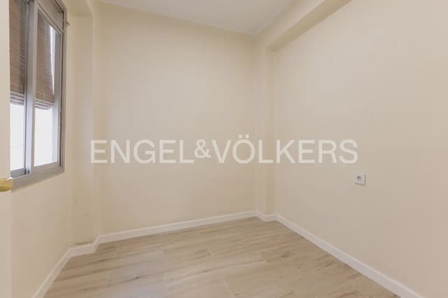 3 Zimmer Wohnung zu vermieten in Nou Moles, València Stadt - 1.300 € (Ref: 10088583)