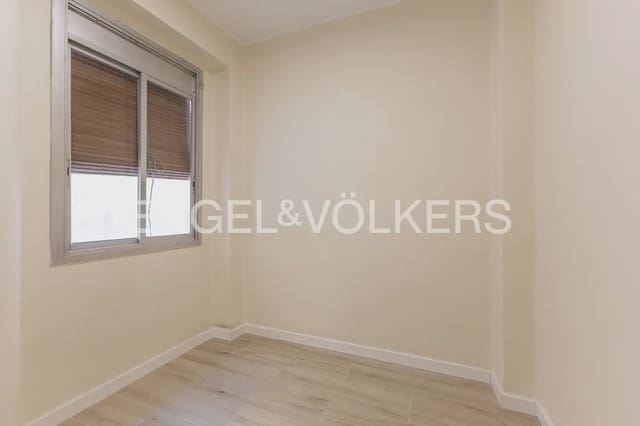 3 Zimmer Wohnung zu vermieten in Nou Moles, València Stadt - 1.300 € (Ref: 10088583)