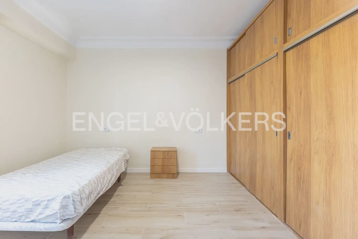 3 Zimmer Wohnung zu vermieten in Valencia Stadt - 1.300 € (Ref: 10088583)