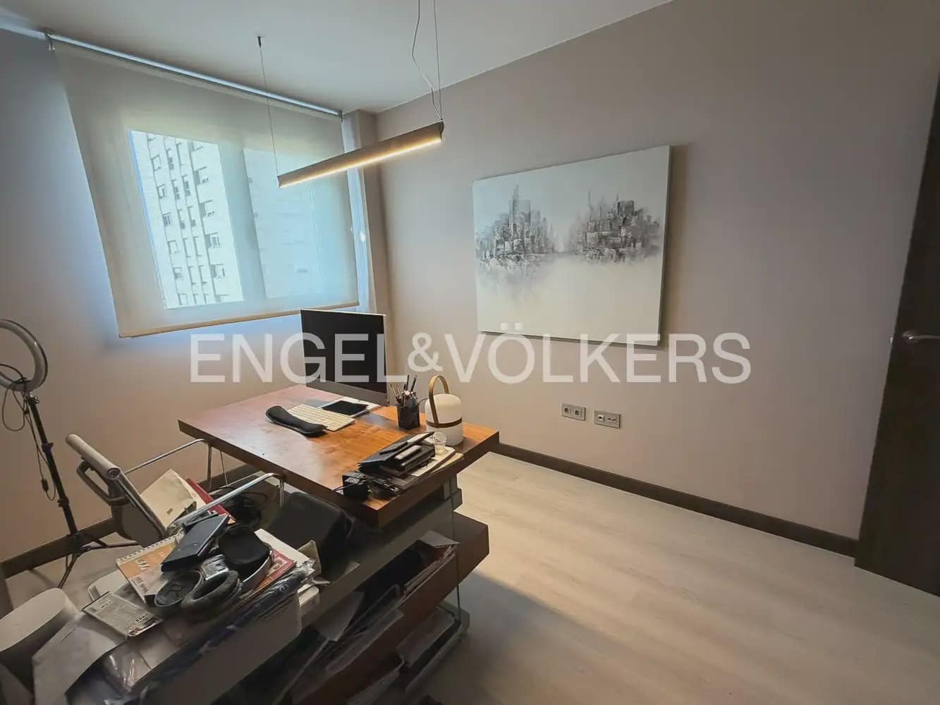 3 bedroom Flat for rent in Valencia city with pool garage - € 2,000 (Ref: 10088584)