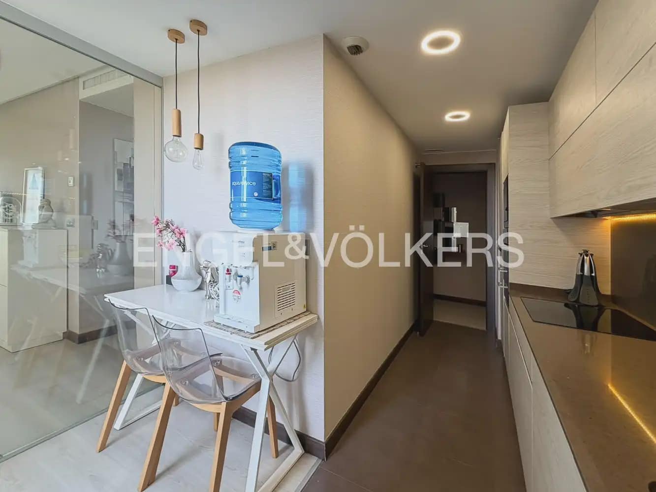 3 bedroom Flat for rent in Valencia city with pool garage - € 2,000 (Ref: 10088584)