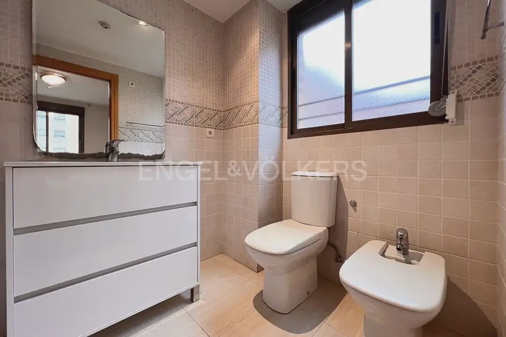 Appartement de 3 chambres à louer à Valence ville avec garage - 1 800 € (Ref: 10088585)