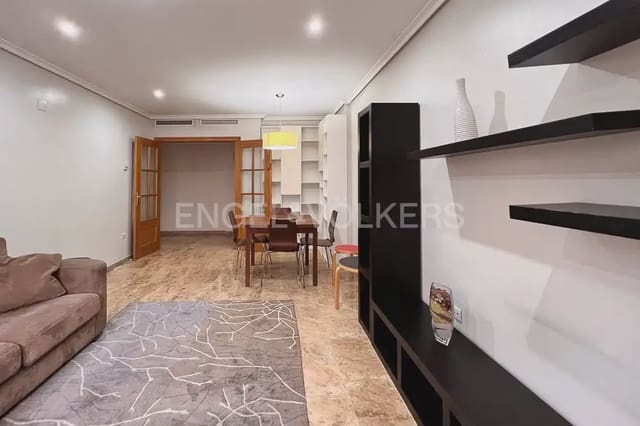 Appartement de 3 chambres à louer à Campanar, Valence ville avec garage - 1 800 € (Ref: 10088585)
