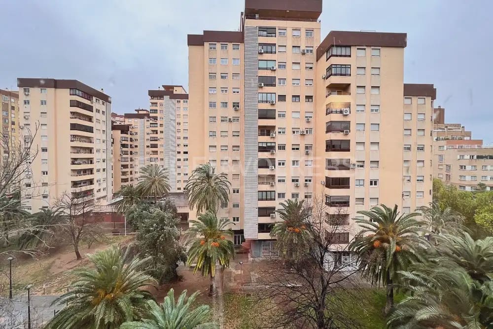Appartement de 3 chambres à louer à Valence ville avec garage - 1 800 € (Ref: 10088585)