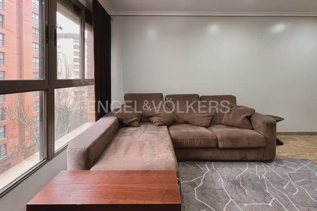 Appartement de 3 chambres à louer à Campanar, Valence ville avec garage - 1 800 € (Ref: 10088585)
