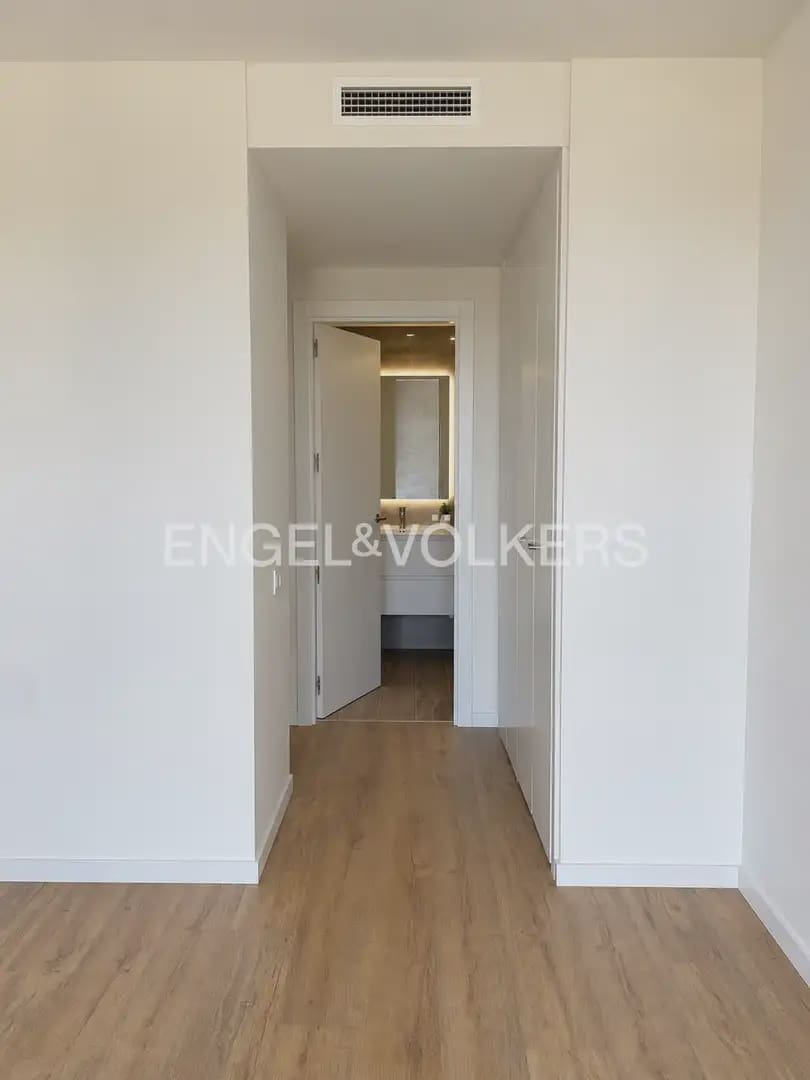 2 sypialnia Penthouse do wynajęcia w Miasto Walencja z basenem garażem - 2 200 € (Ref: 10088586)