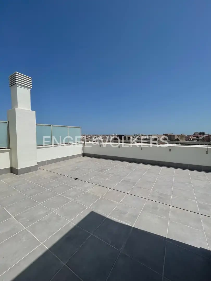 2 sypialnia Penthouse do wynajęcia w Miasto Walencja z basenem garażem - 2 200 € (Ref: 10088586)