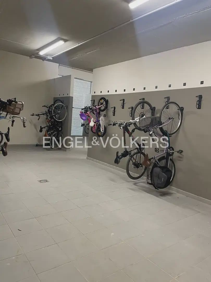2 sypialnia Penthouse do wynajęcia w Miasto Walencja z basenem garażem - 2 200 € (Ref: 10088586)