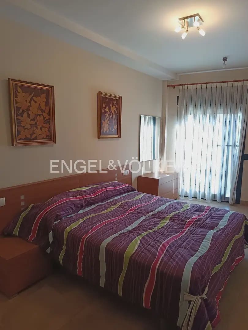 4 bedroom Penthouse for rent in Chiva with garage - € 1,200 (Ref: 10088588)