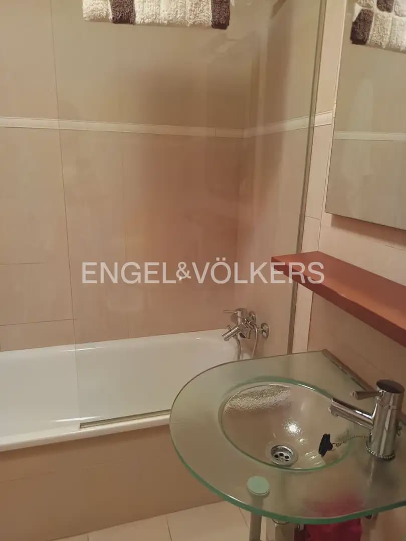 4 bedroom Penthouse for rent in Chiva with garage - € 1,200 (Ref: 10088588)