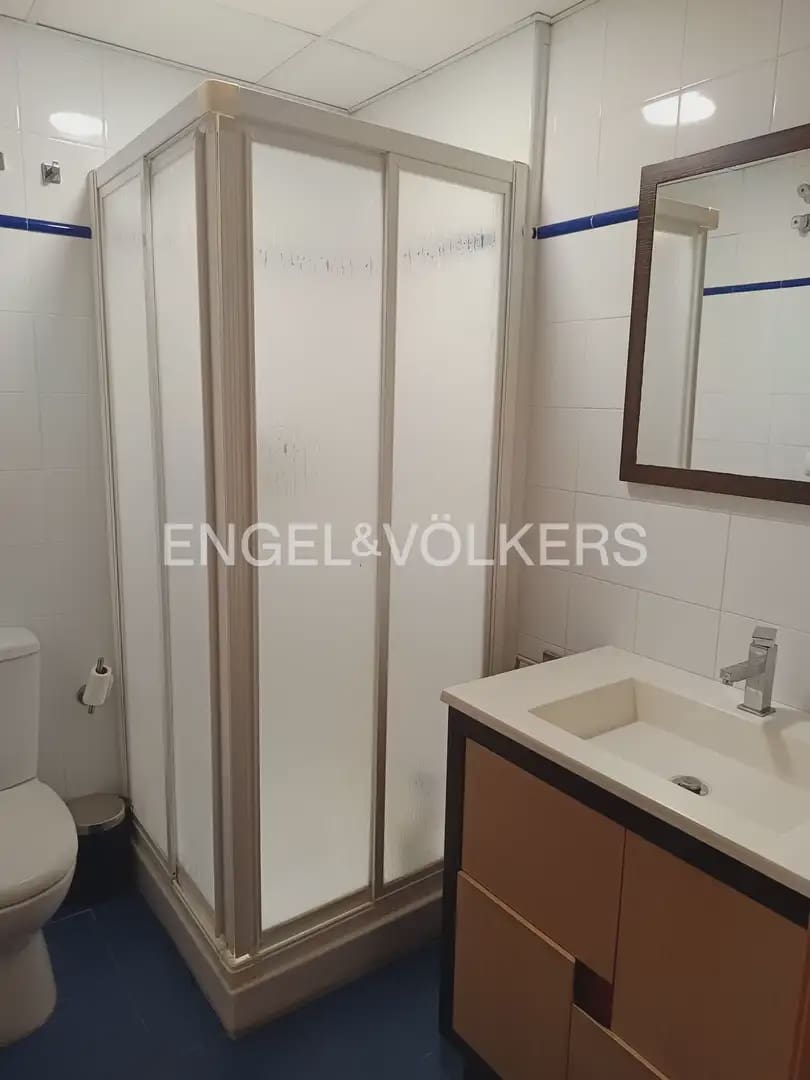 4 bedroom Penthouse for rent in Chiva with garage - € 1,200 (Ref: 10088588)