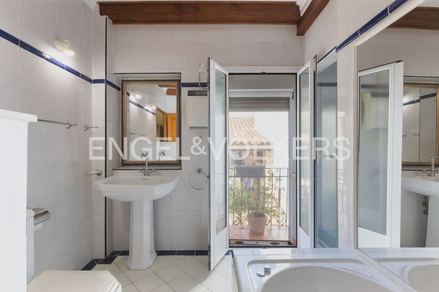 4 quarto Casa em Banda para venda em Almoines com piscina - 359 000 € (Ref: 10088589)