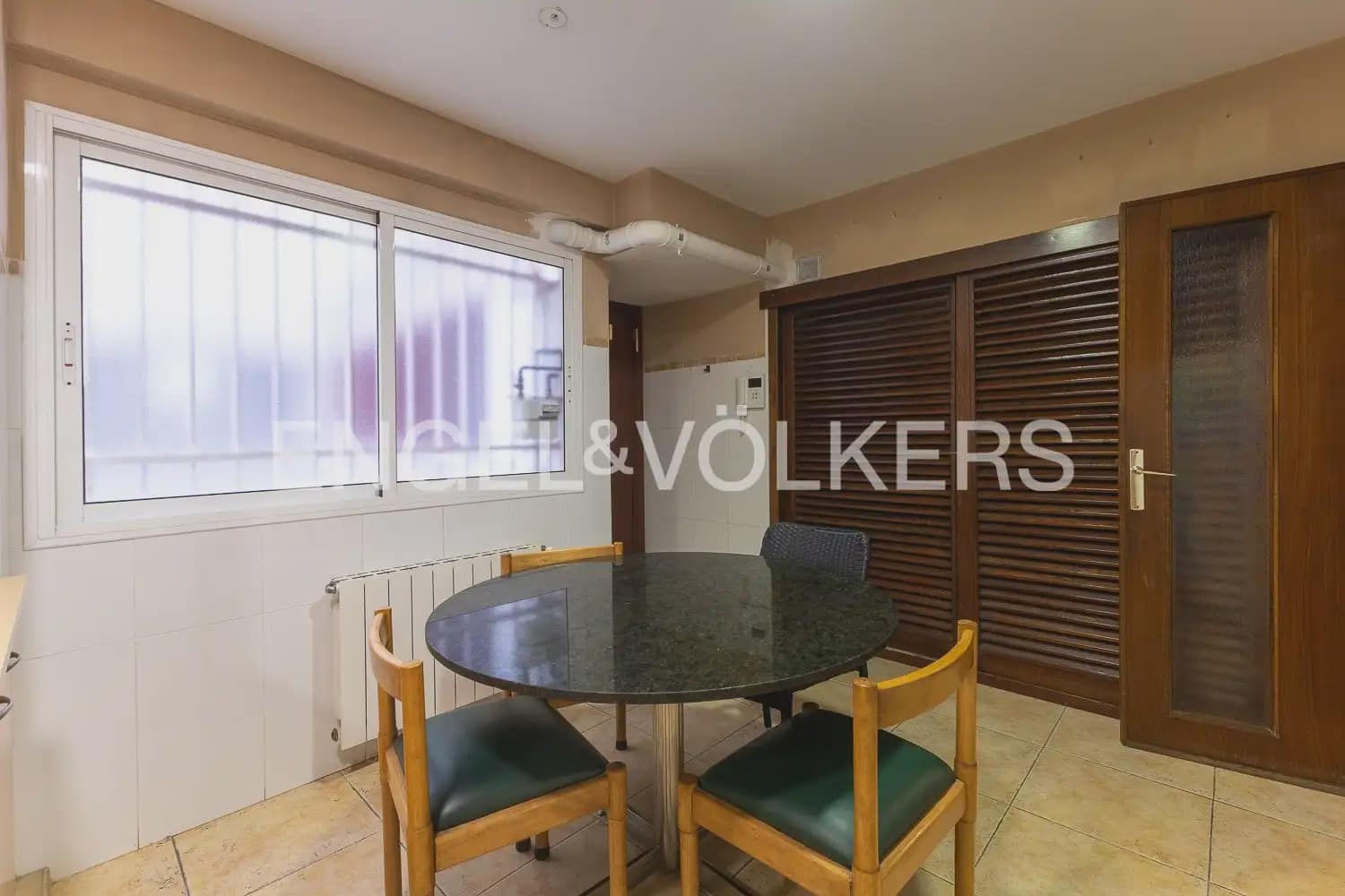 Piso de 4 habitaciones en València ciudad en venta con garaje - 1.040.000 € (Ref: 10091409)