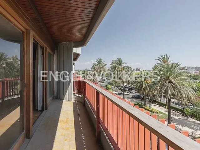 Piso de 4 habitaciones en La Gran Via, València ciudad en venta con garaje - 1.040.000 € (Ref: 10091409)