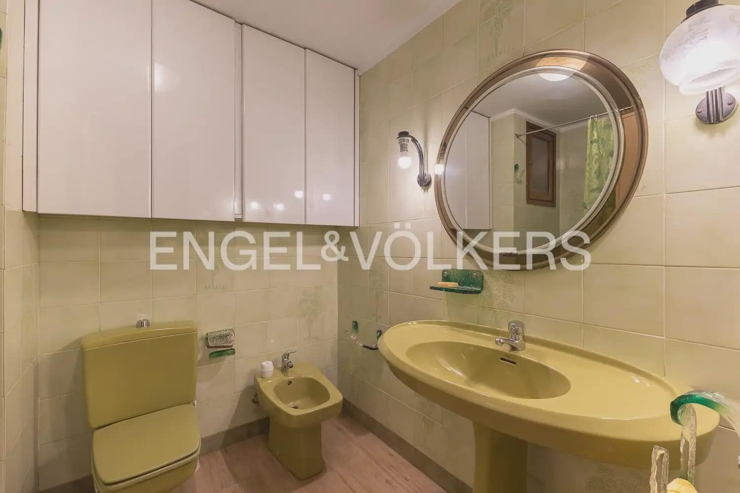 Piso de 4 habitaciones en València ciudad en venta con garaje - 1.040.000 € (Ref: 10091409)