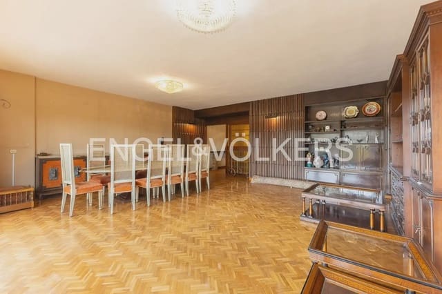 Piso de 4 habitaciones en La Gran Via, València ciudad en venta con garaje - 1.040.000 € (Ref: 10091409)