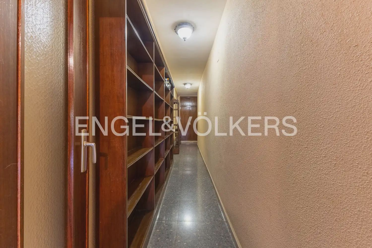 Piso de 4 habitaciones en València ciudad en venta con garaje - 1.040.000 € (Ref: 10091409)