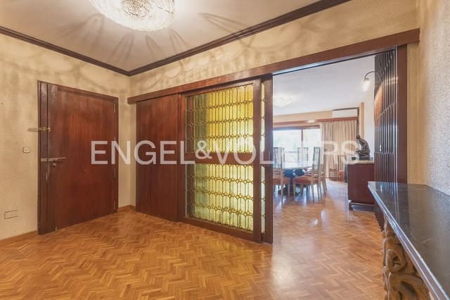 Piso de 4 habitaciones en La Gran Via, València ciudad en venta con garaje - 1.040.000 € (Ref: 10091409)